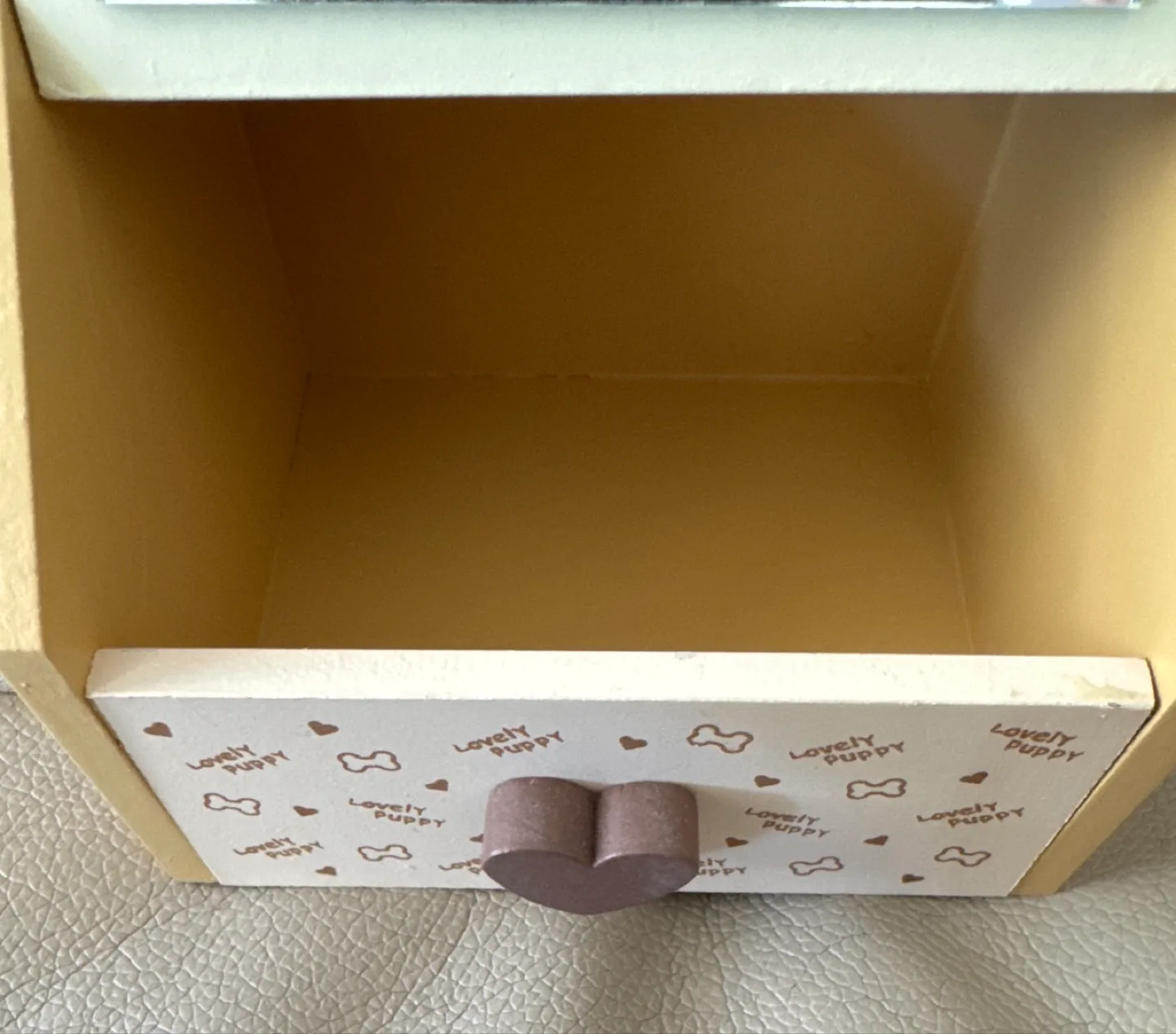 Brand New Wooden Dog Storage with Mirror 💚 image indicator(5)