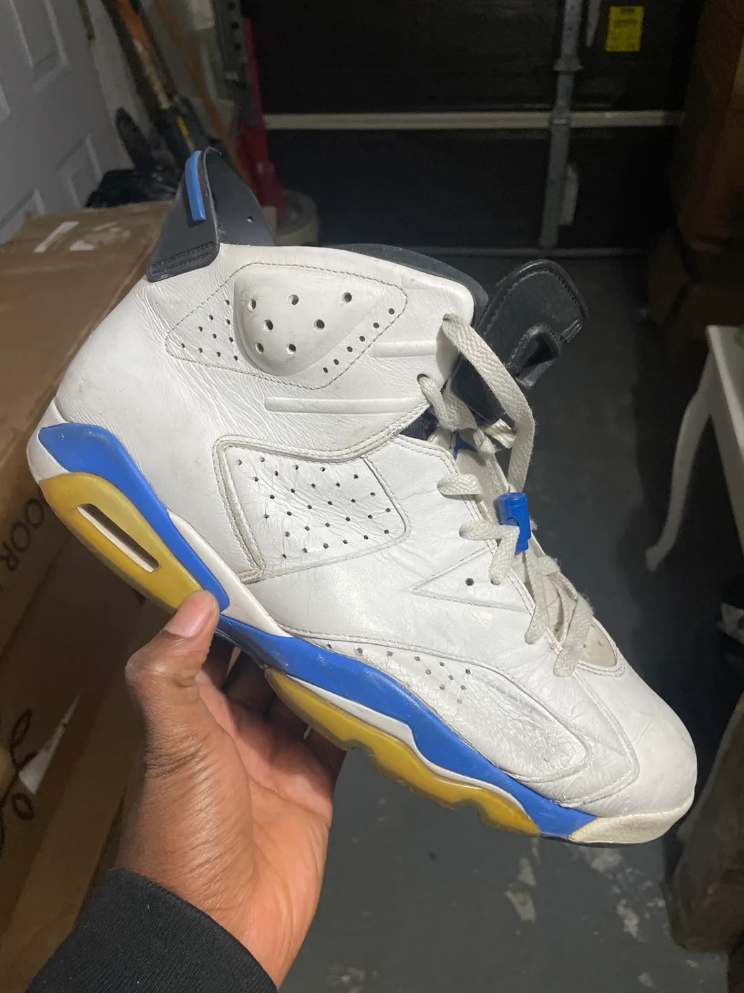 Air Jordan 6 Retro 'Carmine' image indicator(2)