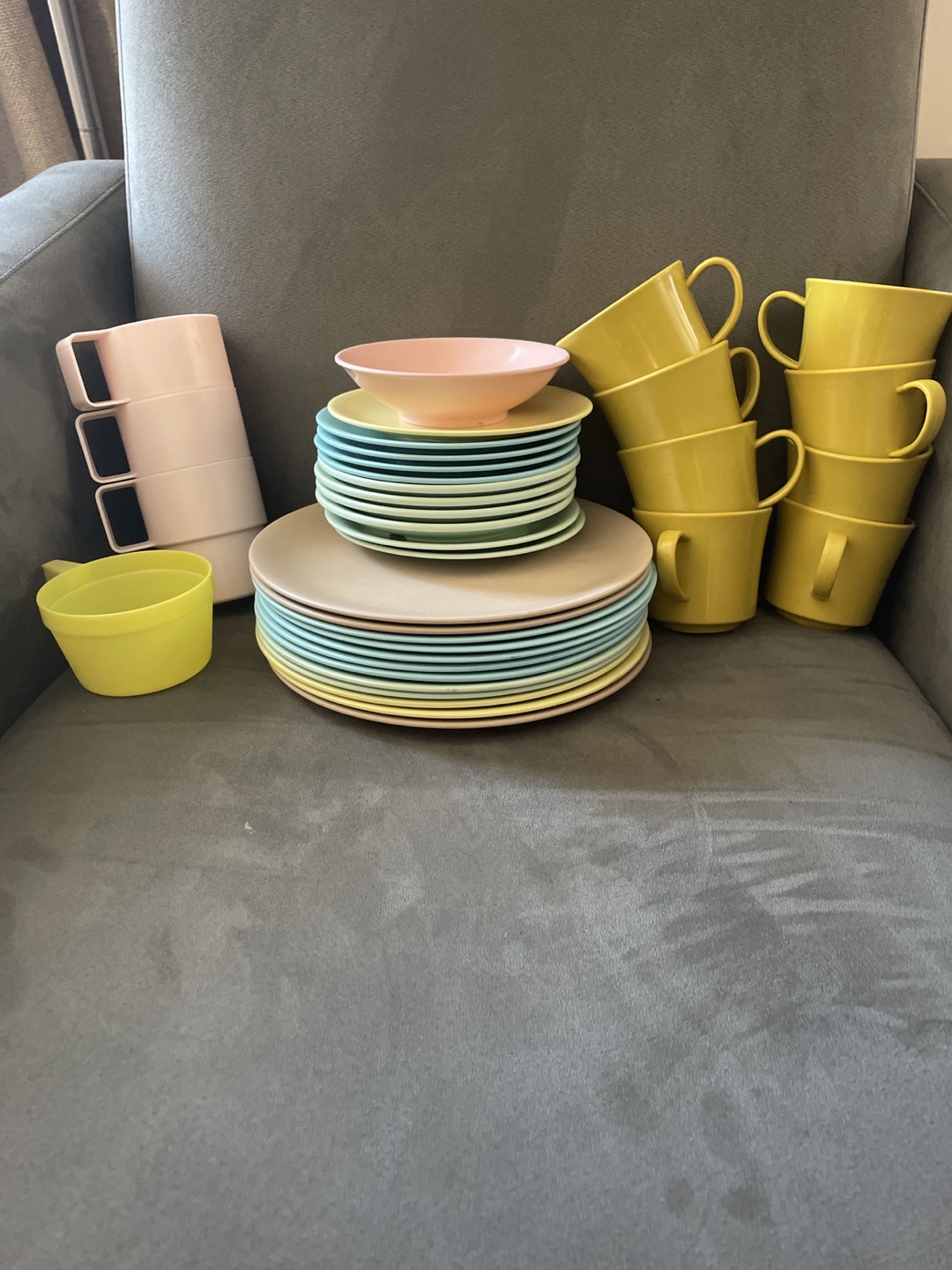Vintage Melmac Dinnerware Set - Pastel Colours