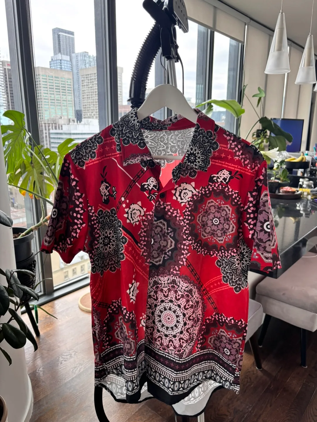 Men's Red and Black Floral Hawaiian Shirt, Size Medium thumbnail