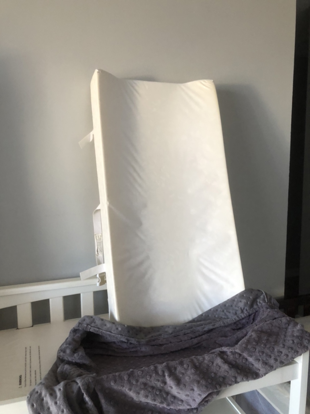 Child Craft London Changing Table - photo 3