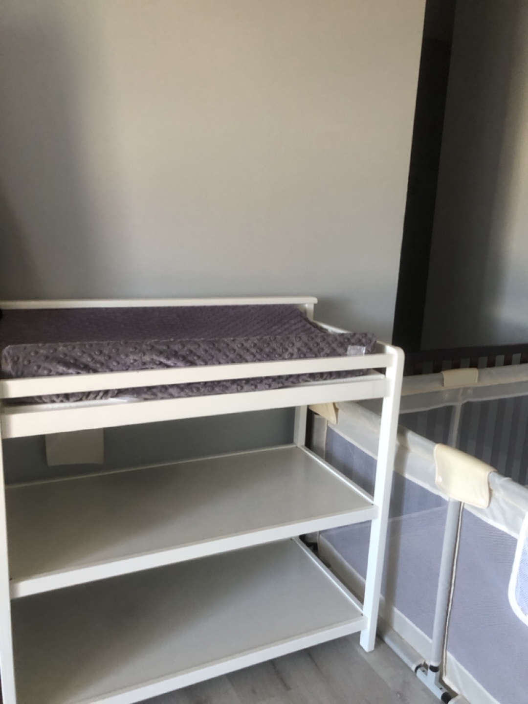 Child Craft London Changing Table