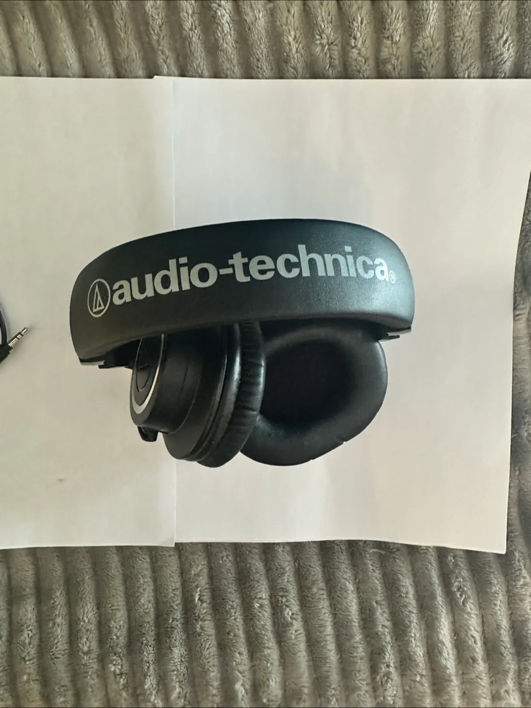 Sony Alpha 7 III Mirrorless Camera with FE 35-6.28-70mm Lens image indicator(9)