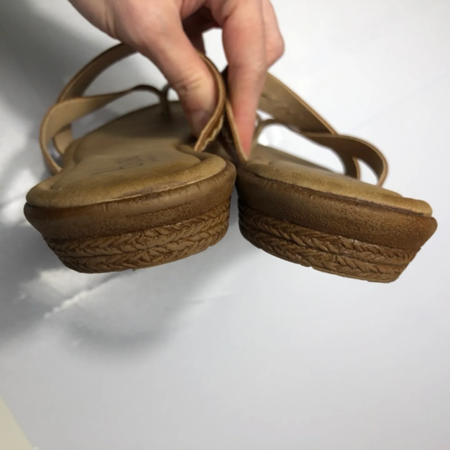 b.o.c Born Concept Tan Leather Sandals Size 7 image indicator(10)