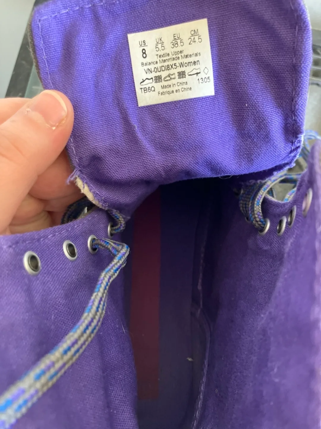 Women's Vans High-Top Canvas Sneakers Size 8 image indicator(3)