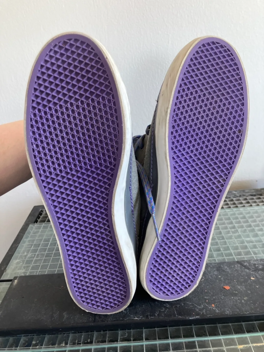 Women's Vans High-Top Canvas Sneakers Size 8 image indicator(4)