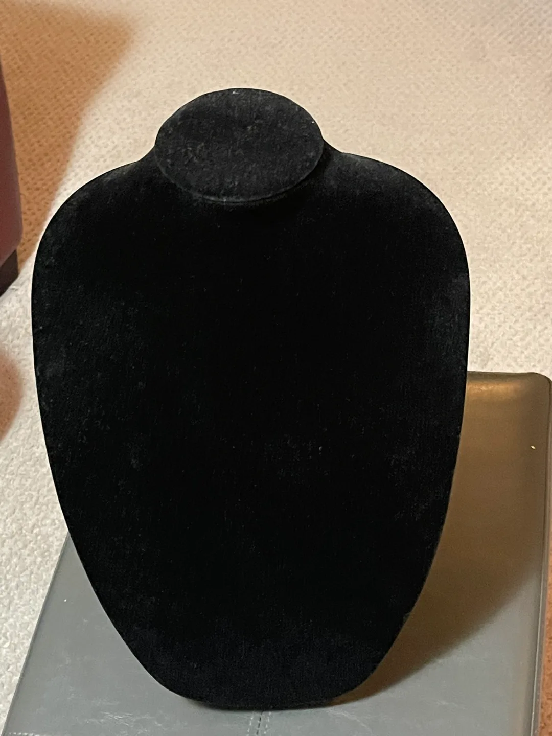 Velvet Necklace Display Stand image indicator(3)