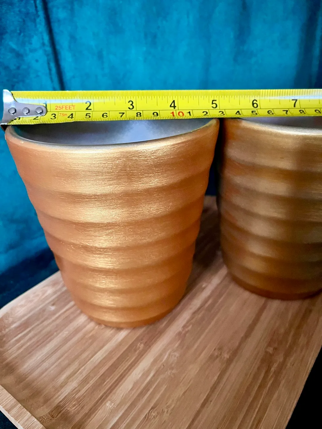 Pair of Gold Planters image indicator(2)