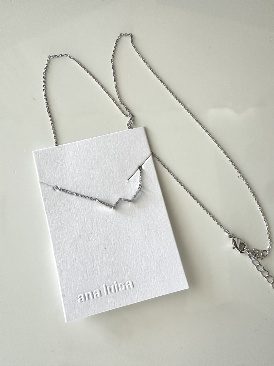 Silver zigzag necklace