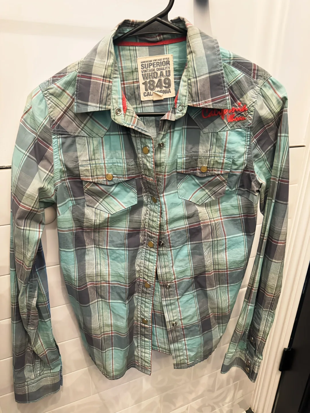 Lots of Women's Button-Down Shirts Designer Brands image indicator(4)