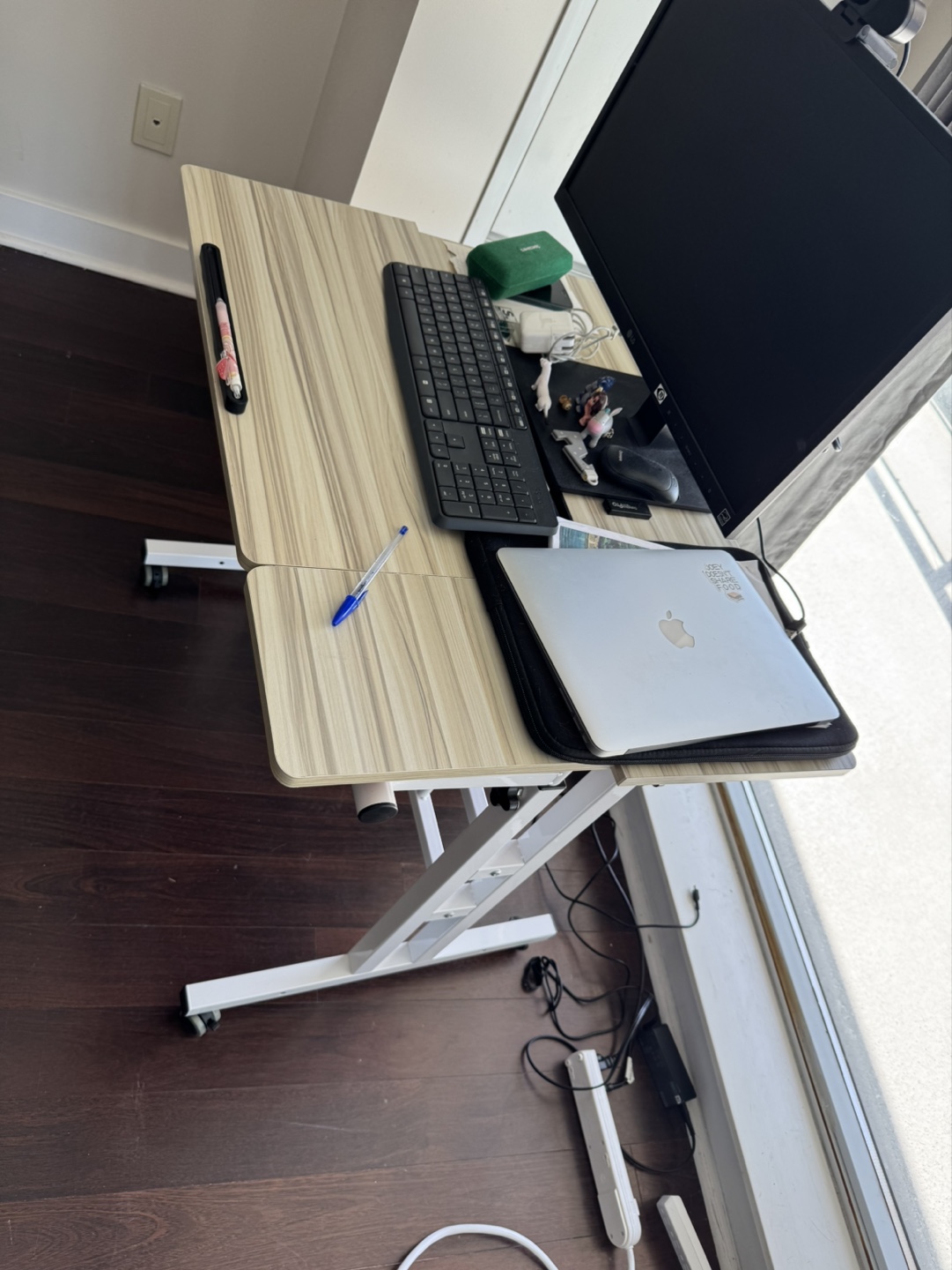 Adjustable Desk - photo 2