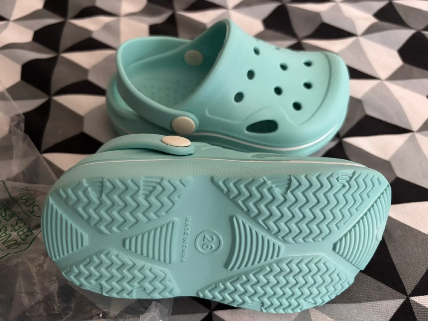 Toddler  Crocs - Size 26 - Light Blue image indicator(2)