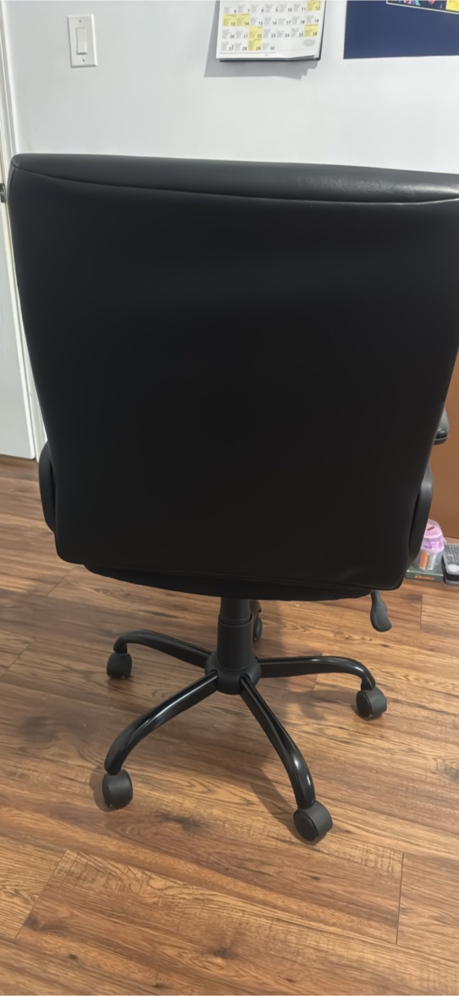 Black Office Chair with Wheels - photo 2
