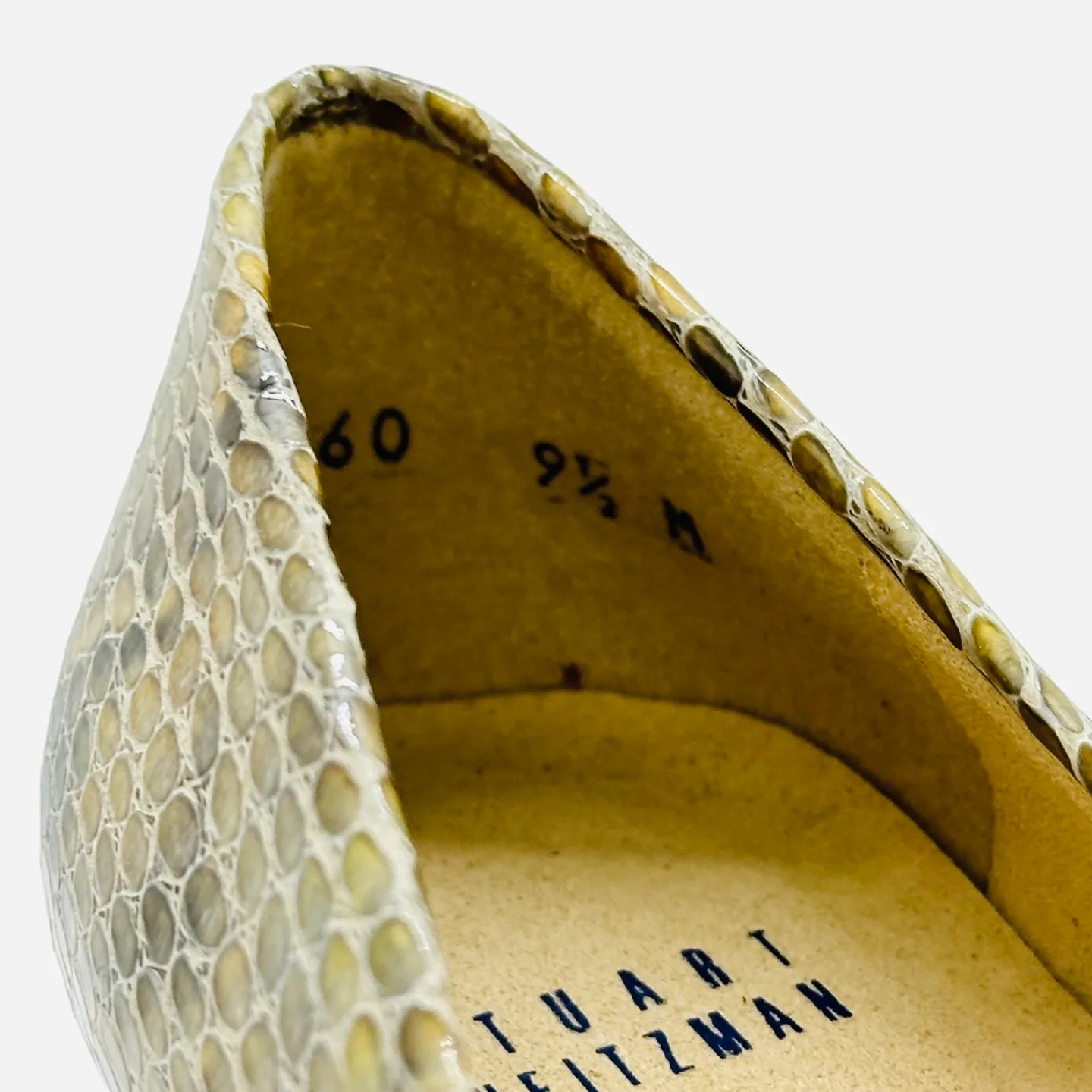 Stuart Weitzman Snakeskin Kitten Heels Pointy Toes 9.5M image indicator(6)