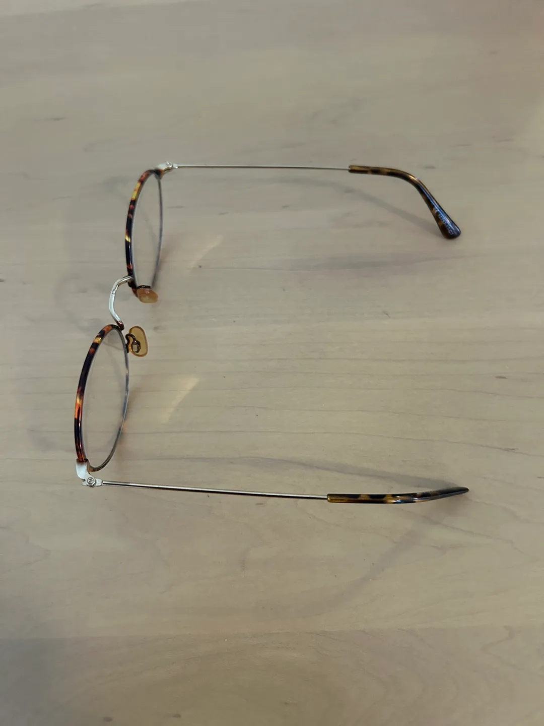 Unisex Vintage Round Eyeglasses - Tortoise Shell & Gold image indicator(3)