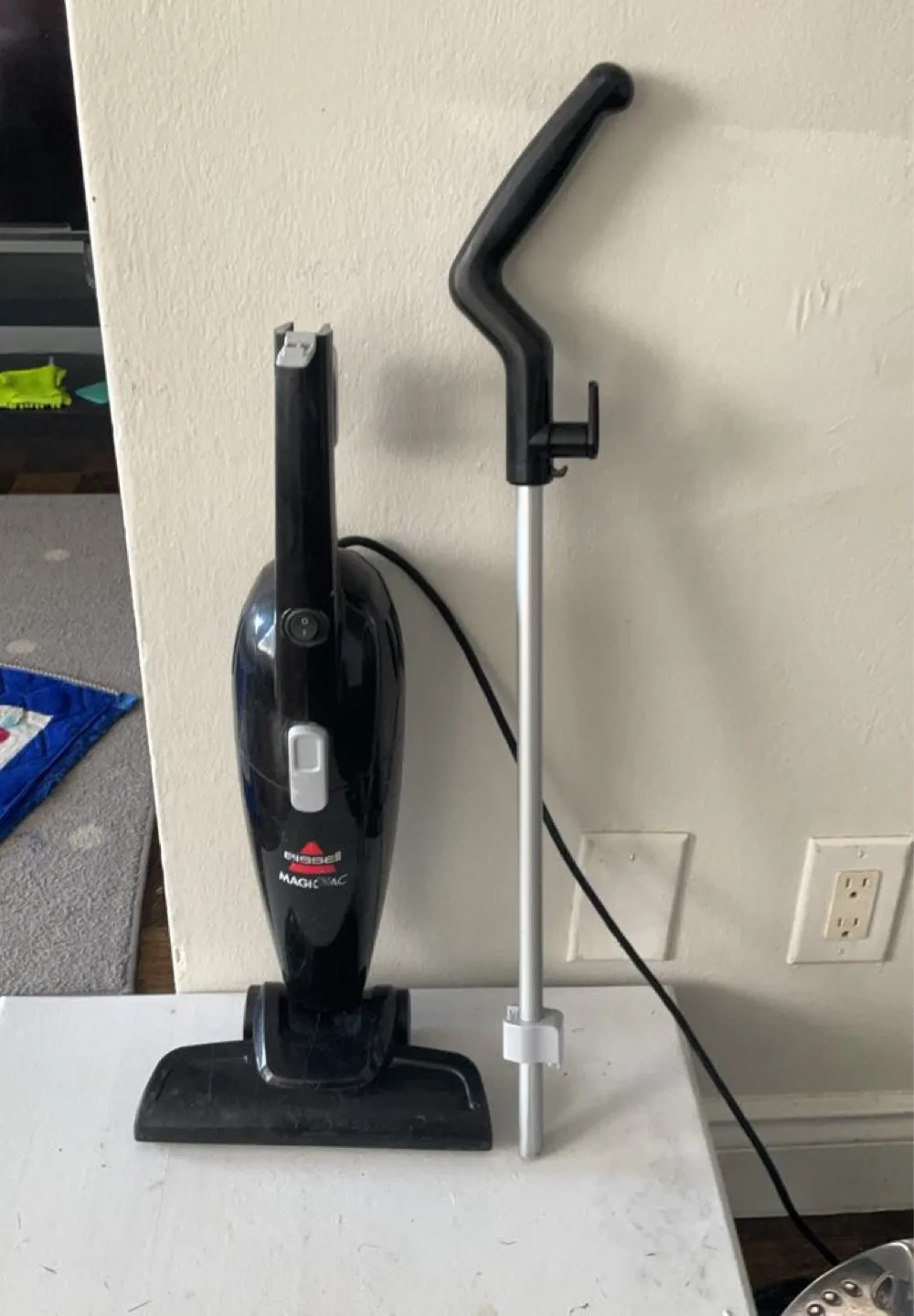 Bissell Magicac Handheld Vacuum image indicator(5)