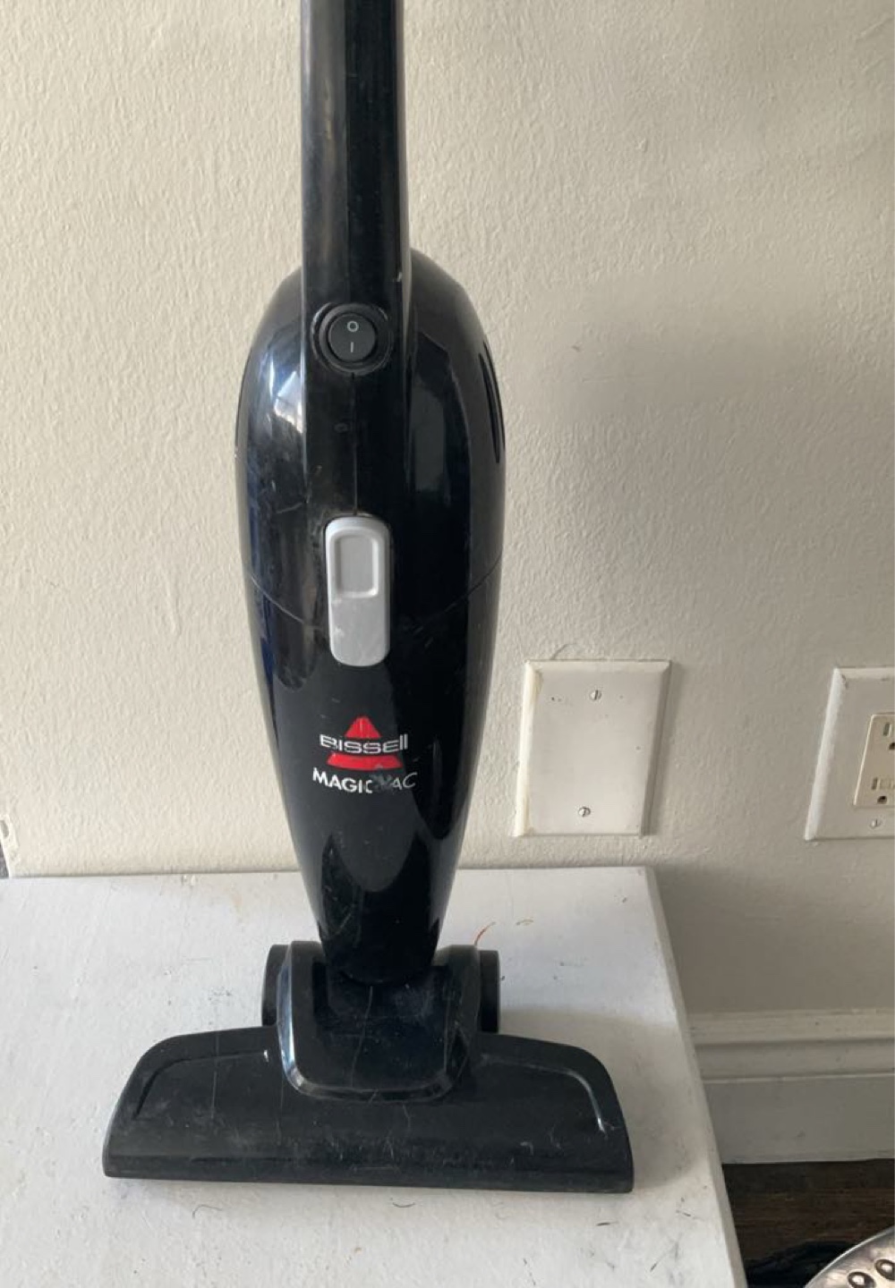 Bissell Magicac Handheld Vacuum - photo 4