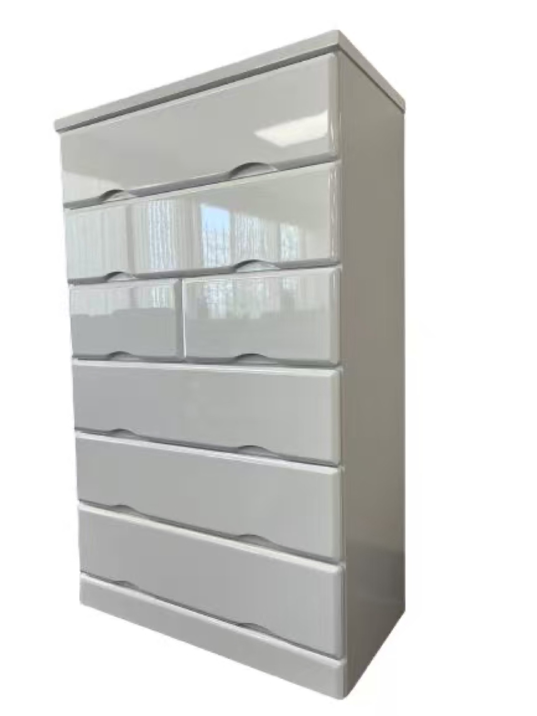 Closing sale-brand new grossy white chest