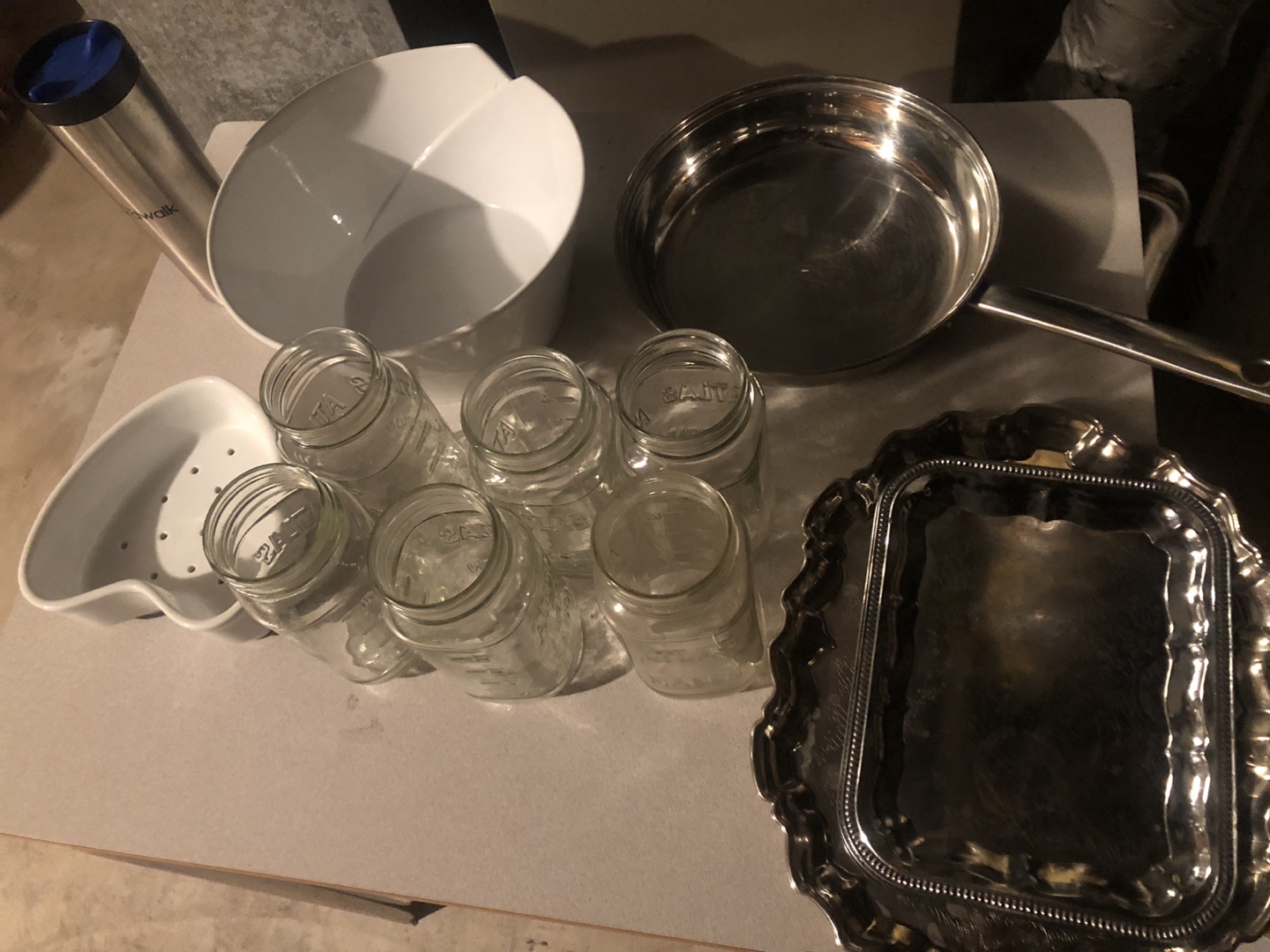 Kitchen items bundle:  bowls, jars, pan, and tray