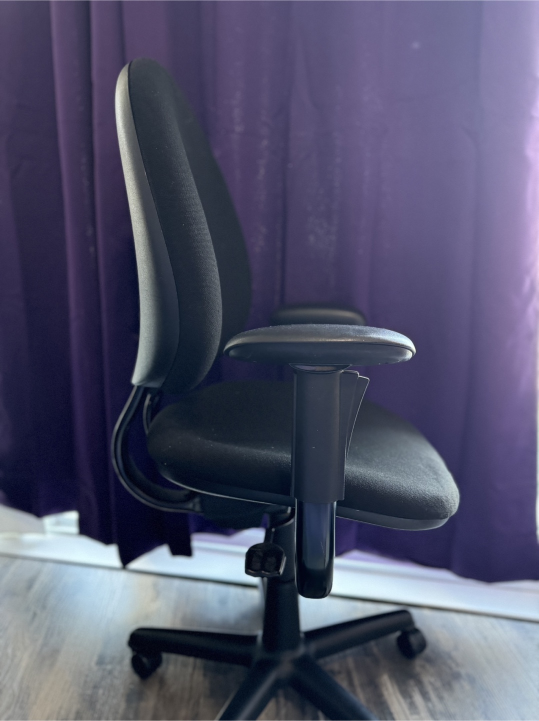 Black Office Chair - photo 3