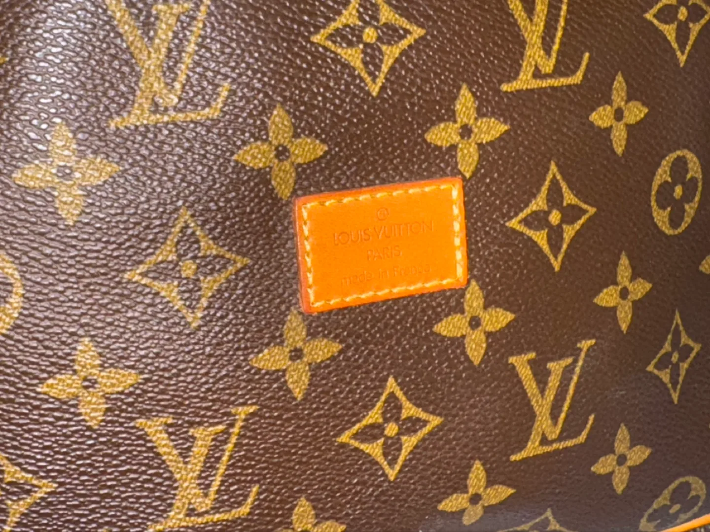 Saumur 30 Vintage Authentic image indicator(5)