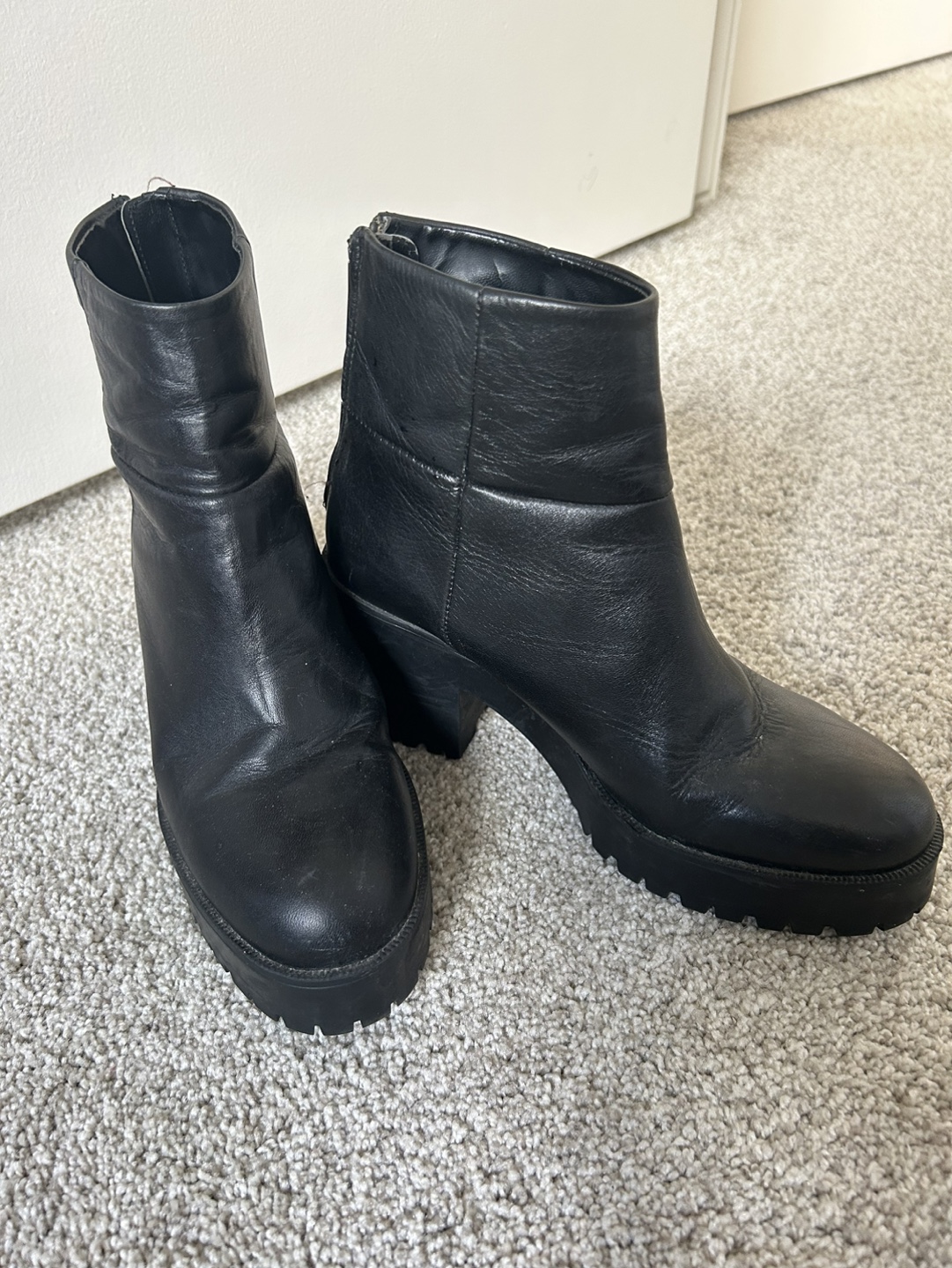 Zara Black Leather Ankle Boots - photo 2