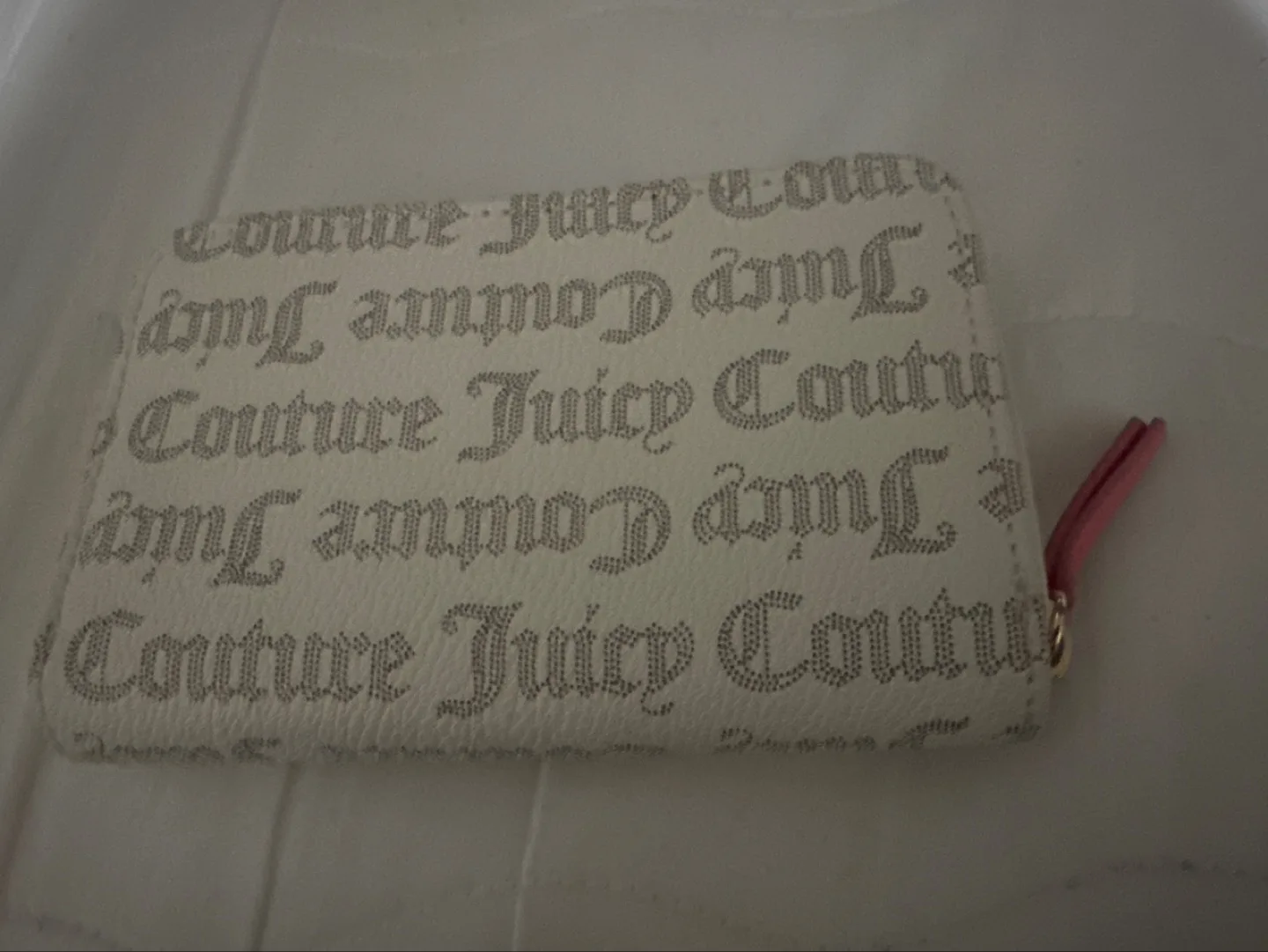 Juicy Couture Cream and Pink Wallet image indicator(2)