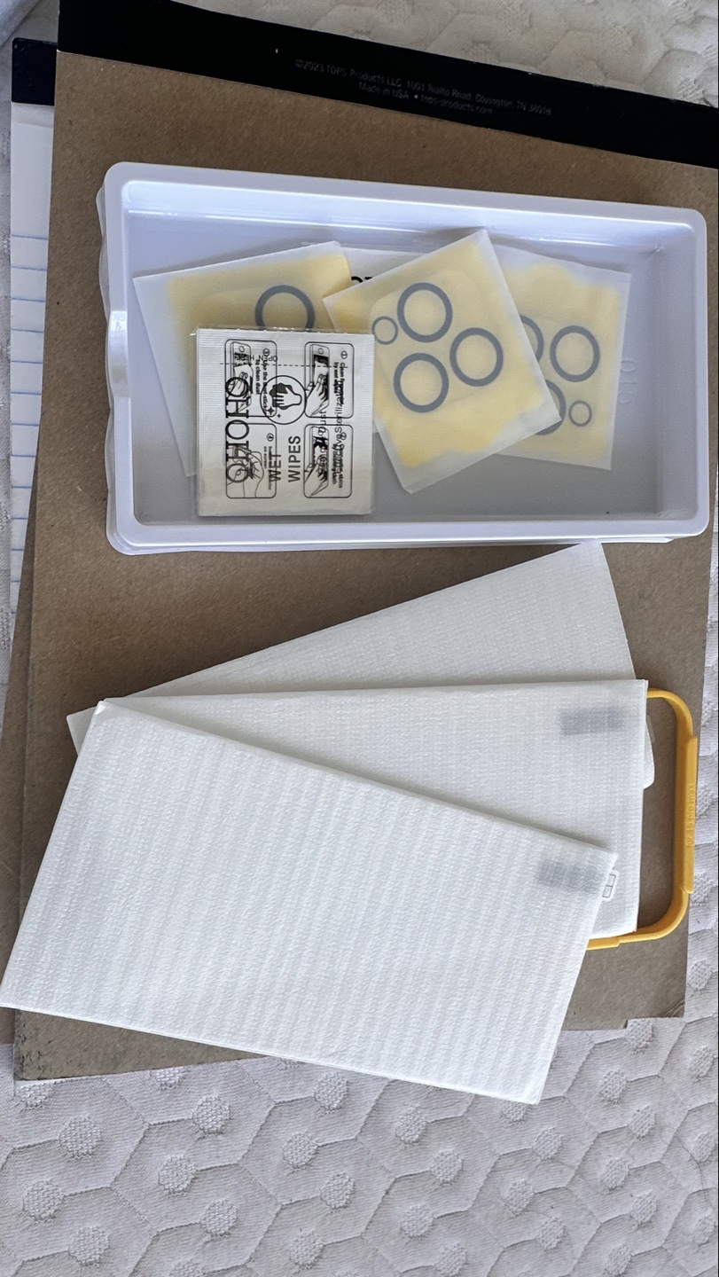 iPhone 13/13 Pro Screen Protector Kit with case - photo 2