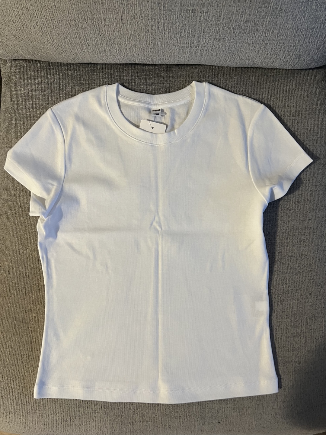Uniqlo Mini Short Sleeve T-Shirt
