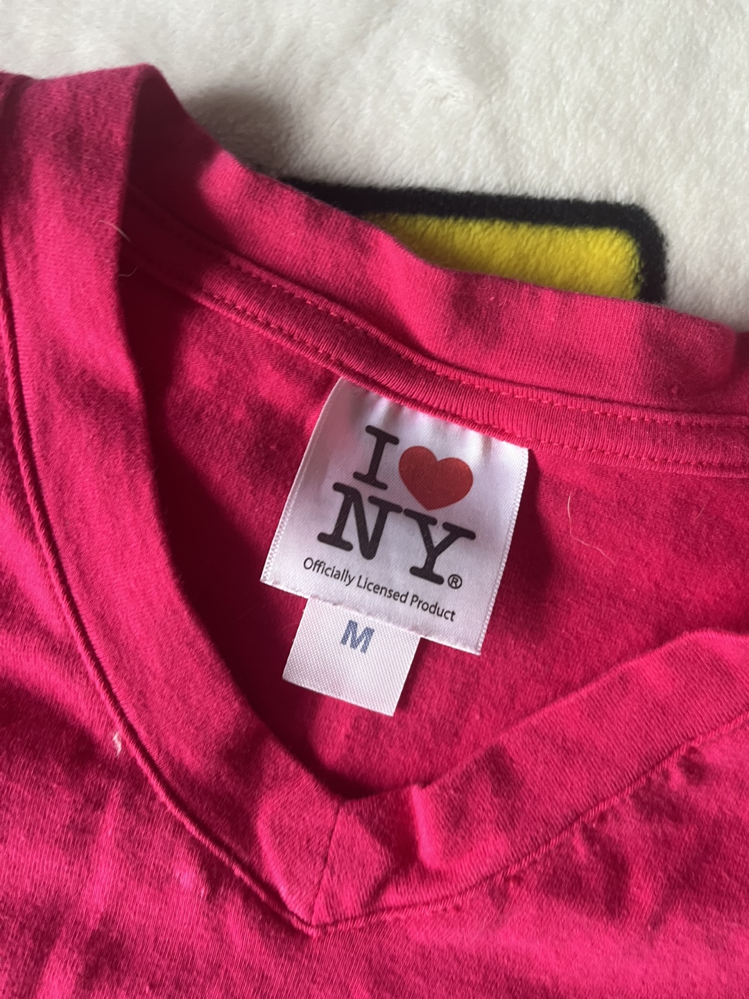 I ♥ NY Officially Licensed Pink V-Neck T-Shirt - Size M - photo 3