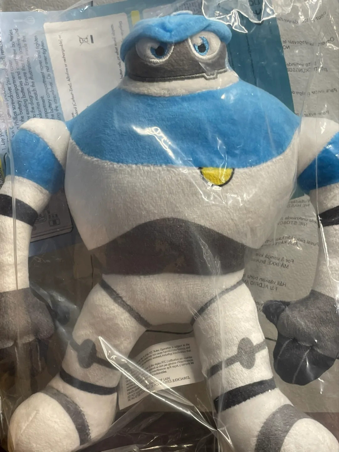 ARPO Robot Babysitter Plush Toy with Lights & Sounds image indicator(4)