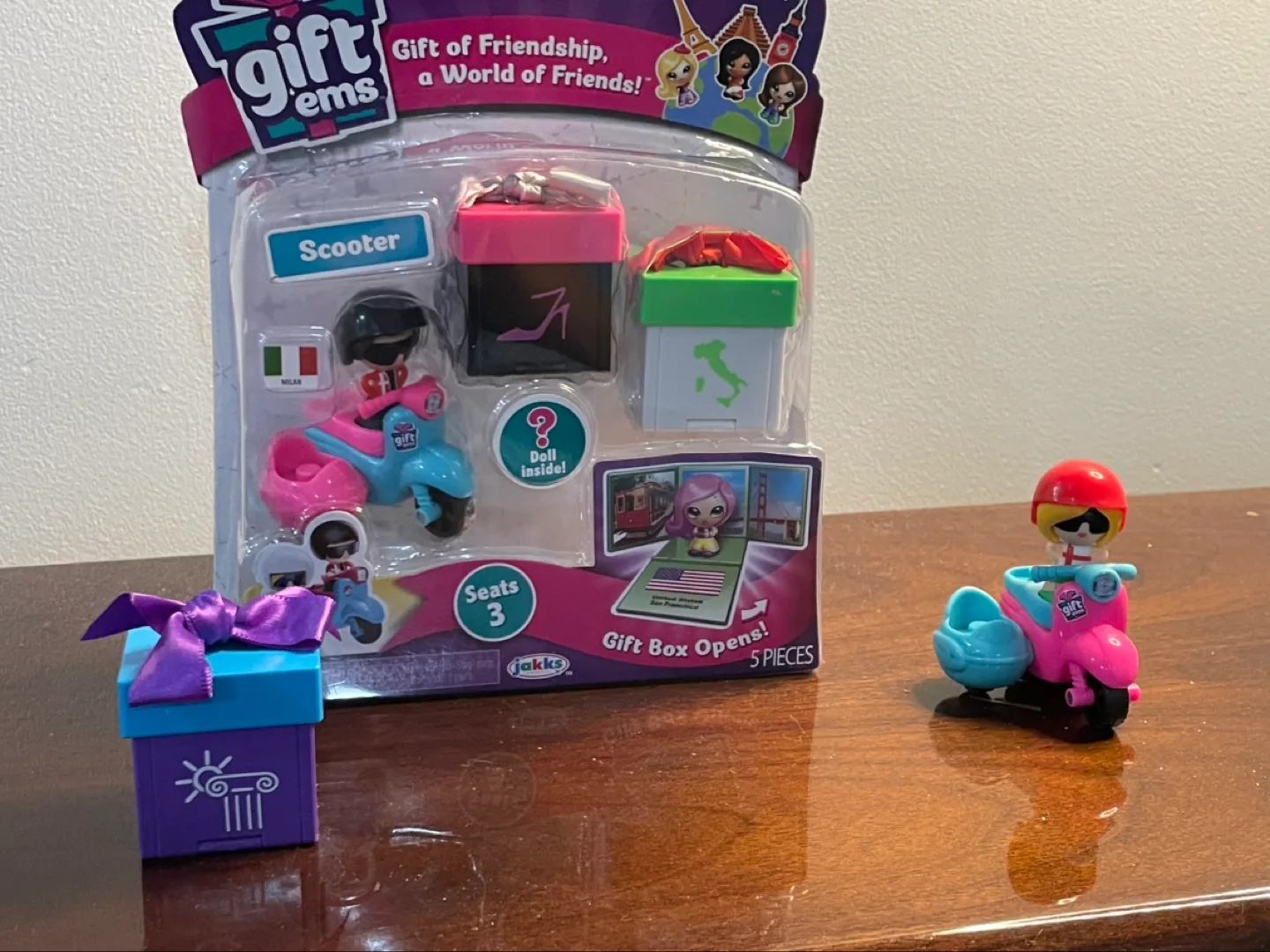 Gift'ems Series 2 Chris Crete Collectible Figure with Scooter image indicator(3)