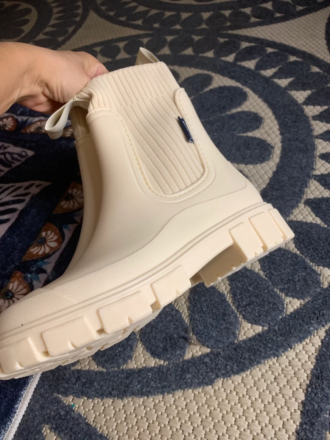 Cream Knit Rain Boots - Size 38 image indicator(3)