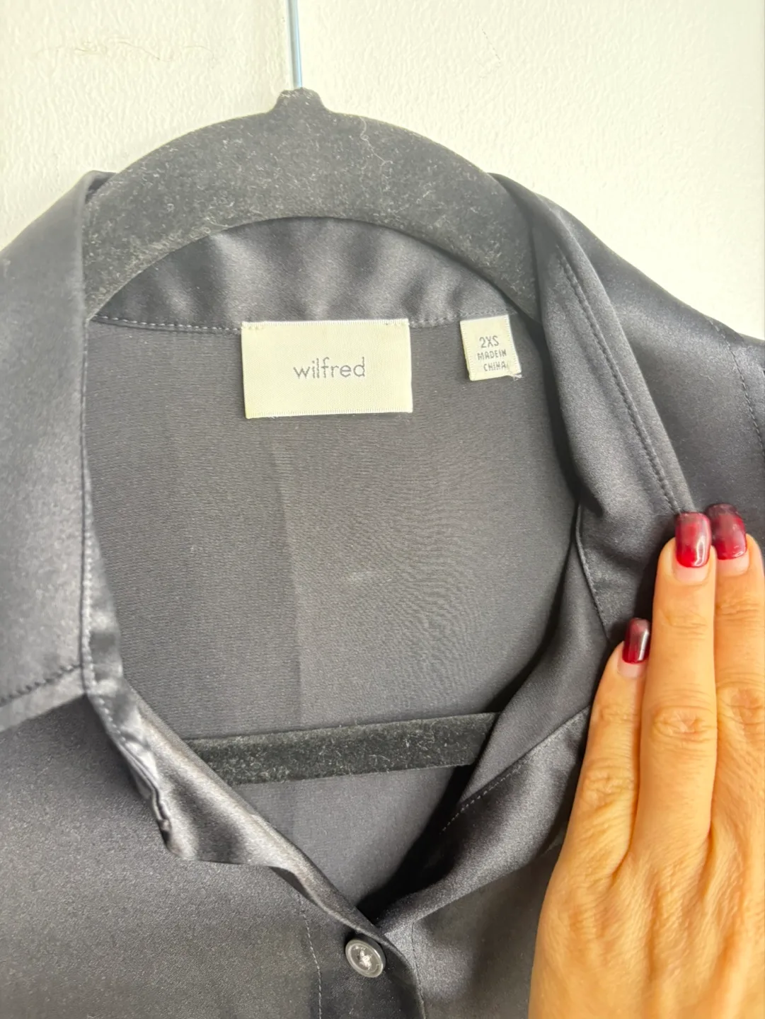 Wilfred Black Satin Puff Sleeve Blouse image indicator(3)