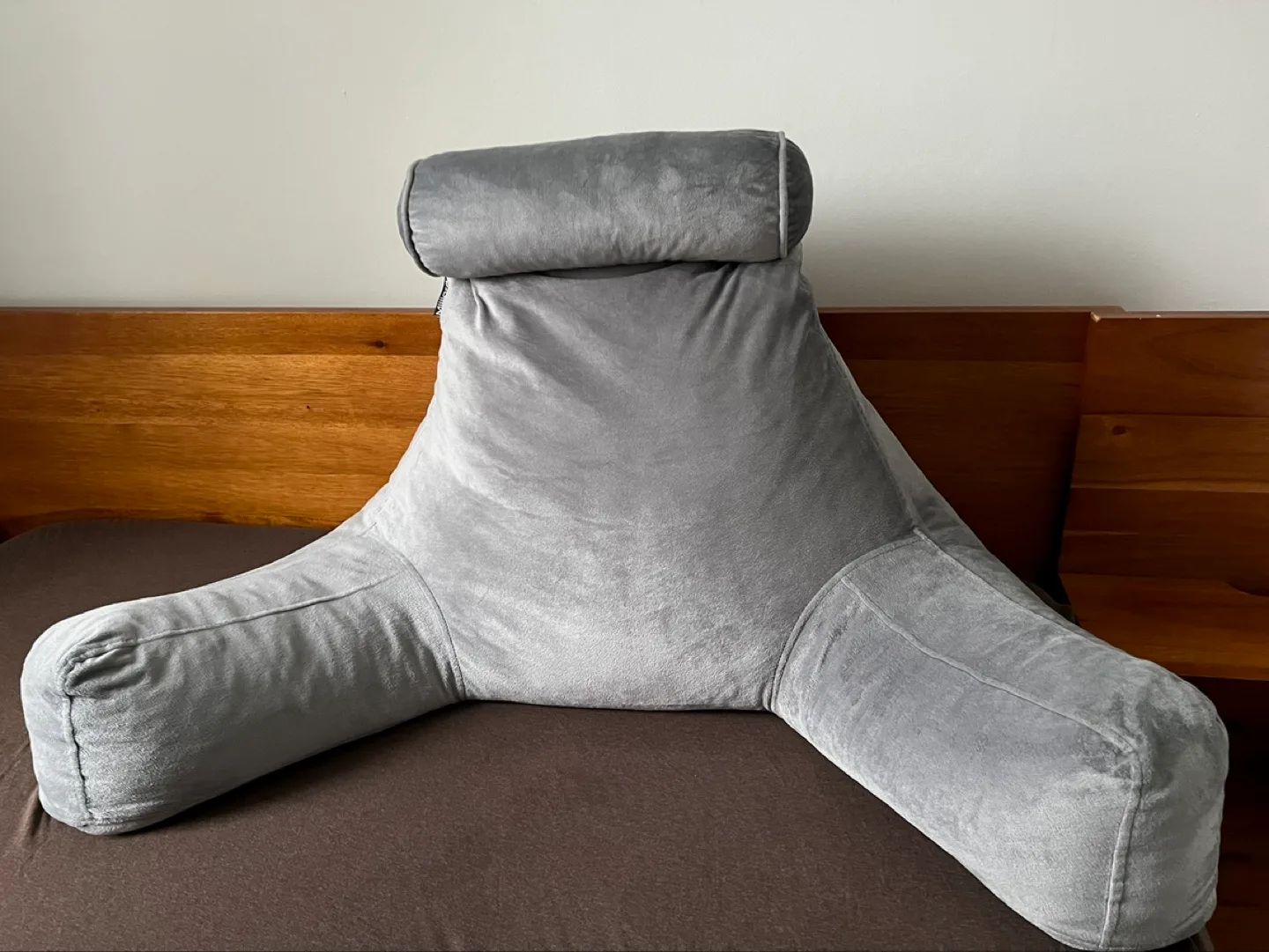 💚Millard Grey Velvet Bed Rest Pillow thumbnail