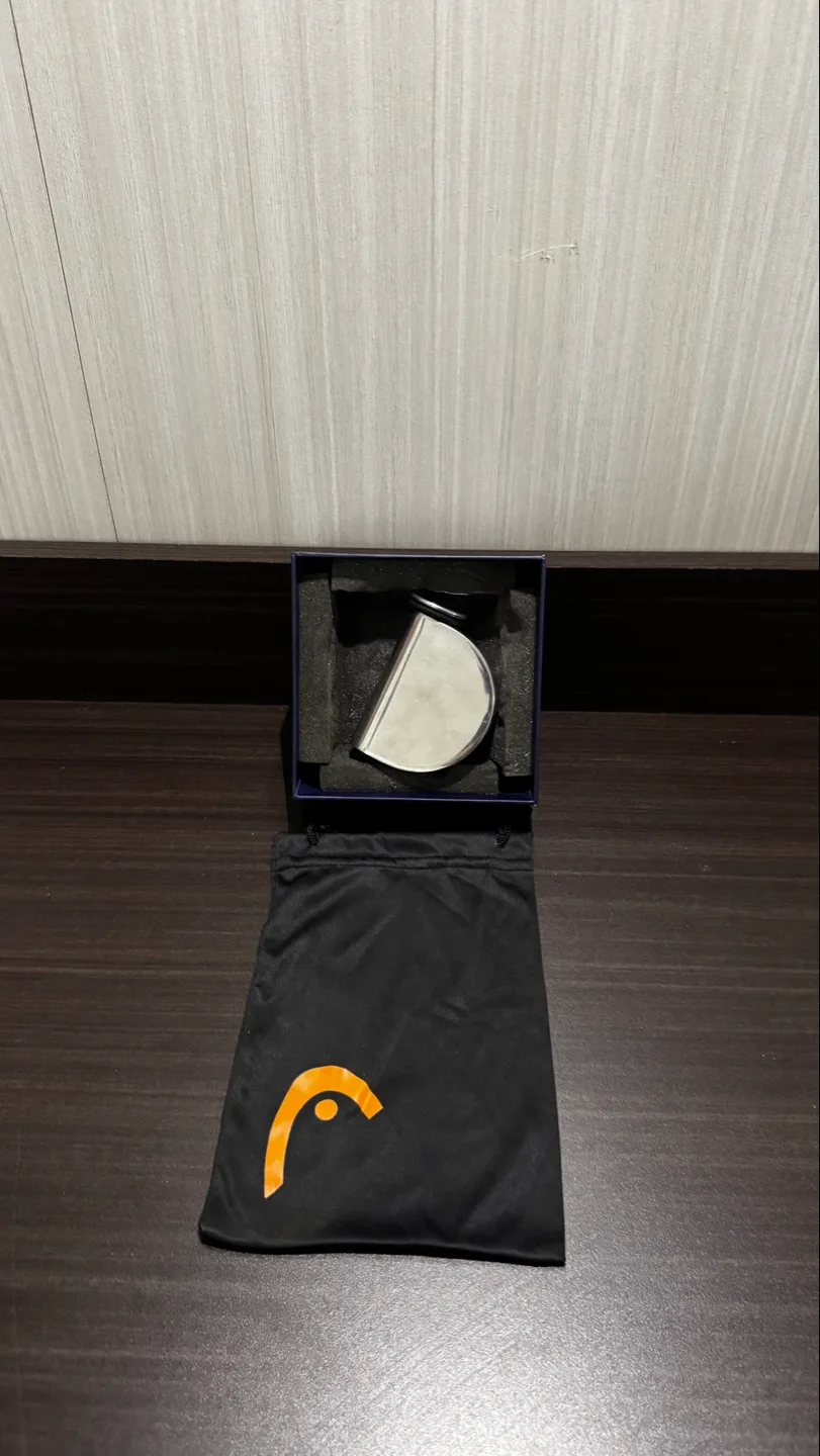 Stainless steel pocket flask with carrying pouch