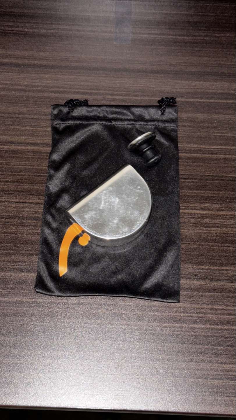 Stainless steel pocket flask with carrying pouch - photo 3
