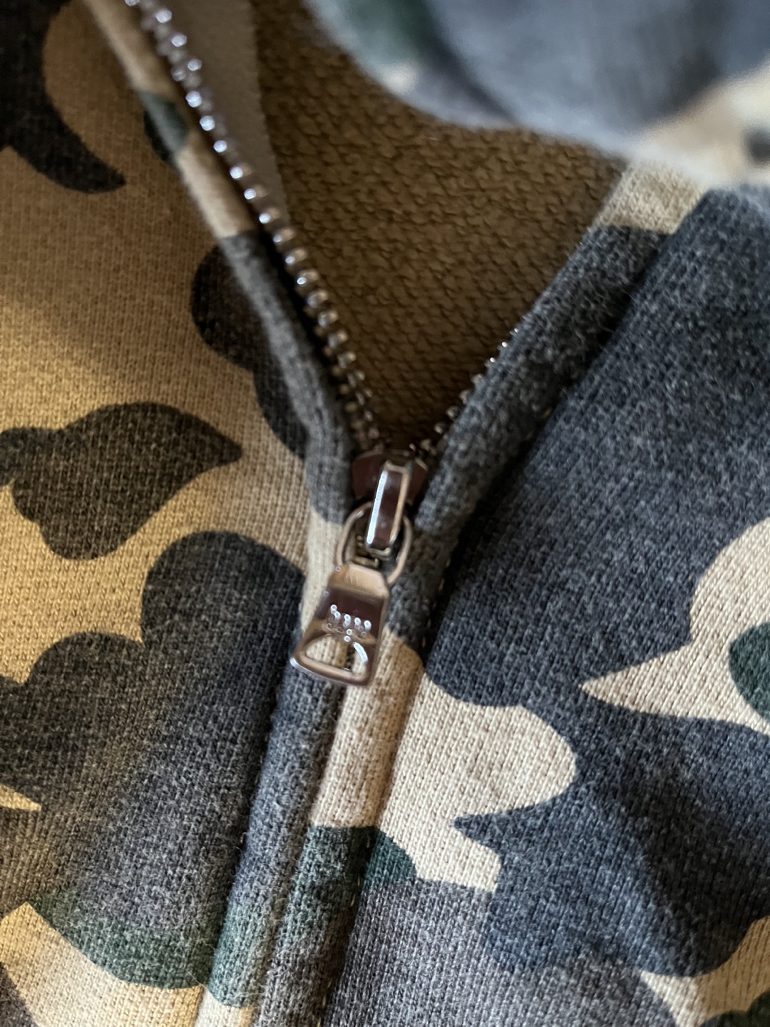 A Bathing Ape Camo Shark Hoodie - photo 4