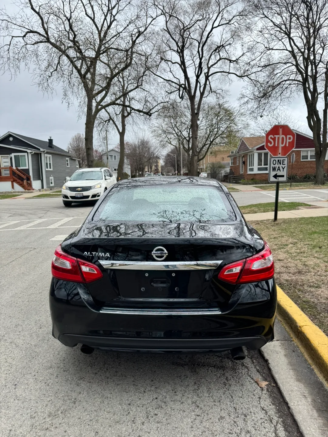 2017 Nissan Altima · 2.5 S Sedan 4D image indicator(3)