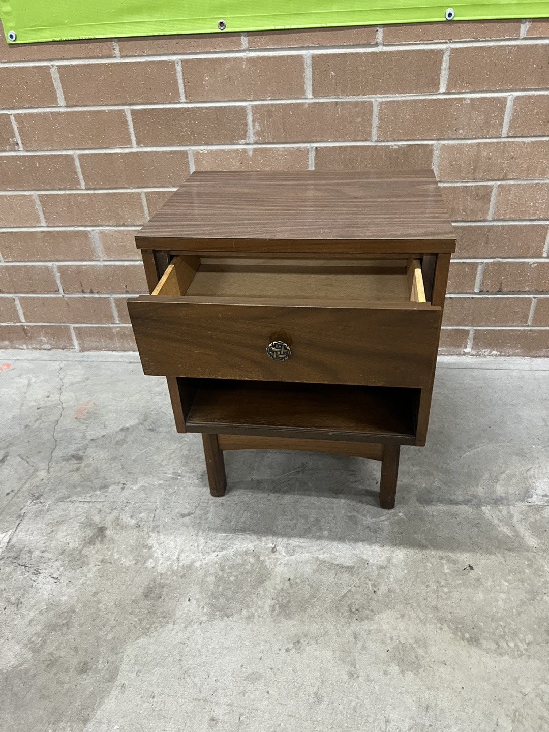 Mid-Century Modern Nightstand - photo 5