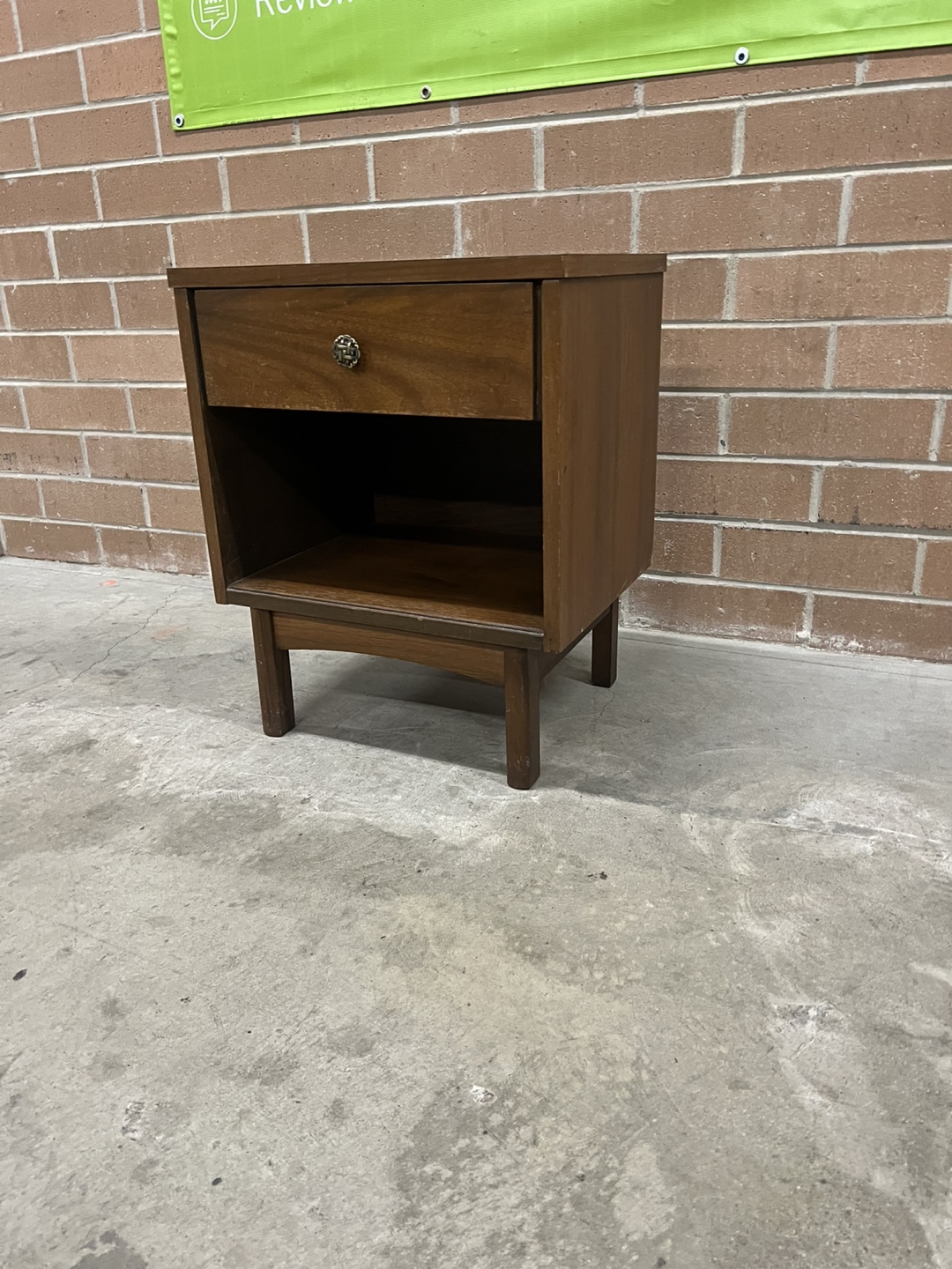 Mid-Century Modern Nightstand - photo 3