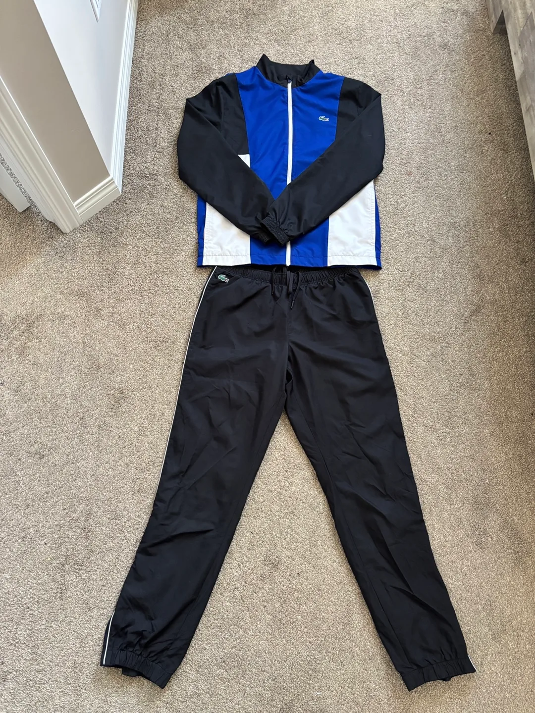 Lacoste Tracksuit image indicator(2)