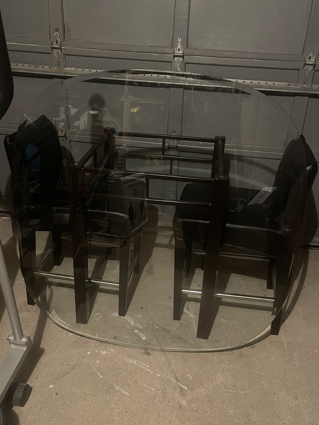 Glass-top dining table with two chairs - photo 2