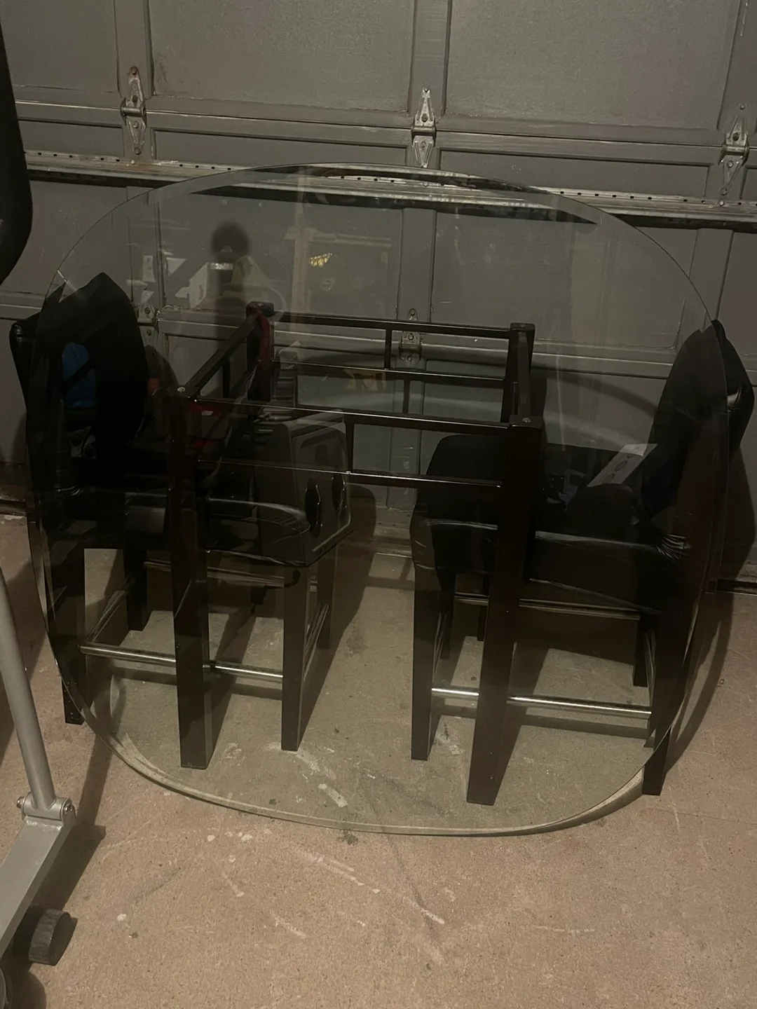 Glass-top dining table with two chairs image indicator(2)