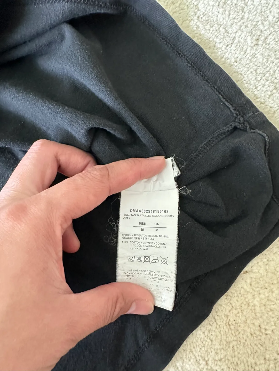 Off-White Black T-Shirt image indicator(3)