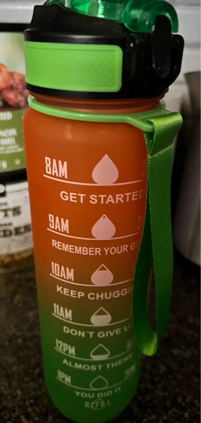 Motivational Water Bottle with Carry Loop 💚 image indicator(2)