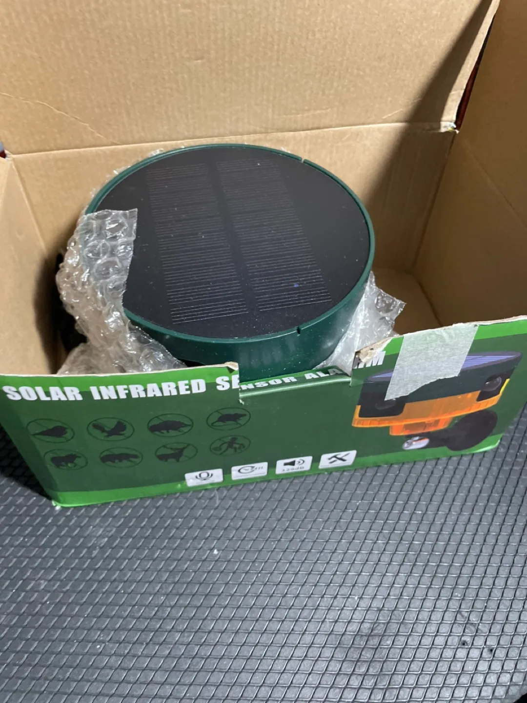 💚💚💚Solar Infrared Sensor Alarm - Motion Detector image indicator(6)