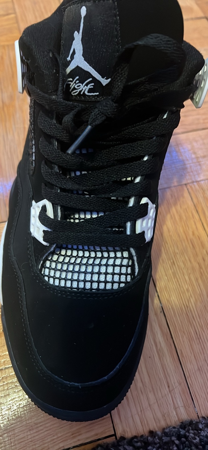 Air Jordan 4 Retro White thunders - photo 4