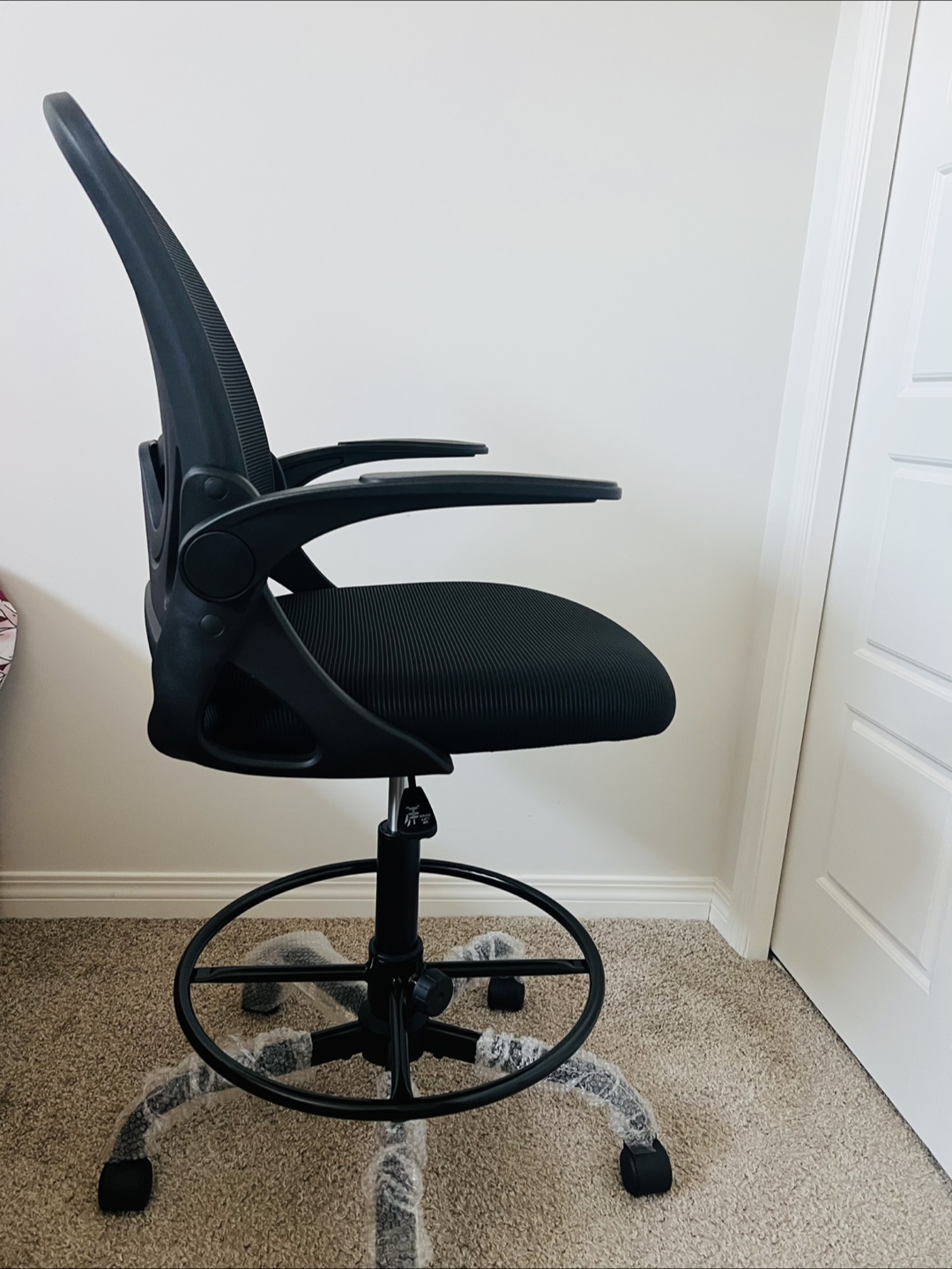 Black Ergonomic Office Chair with Footrest