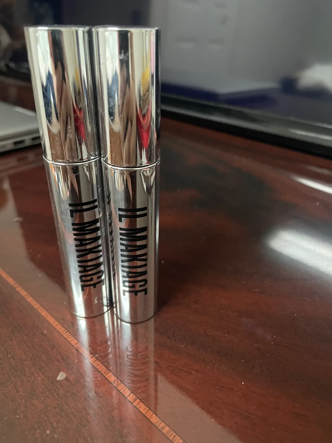 2 x IL Makiage F*ck I'm Flawless Multi-Use Perfecting Concealer thumbnail